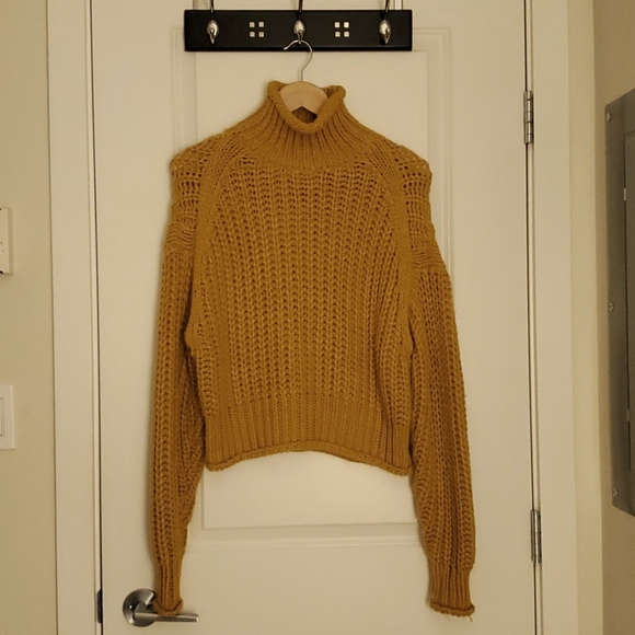 H&M sweater - Picture 1 of 5